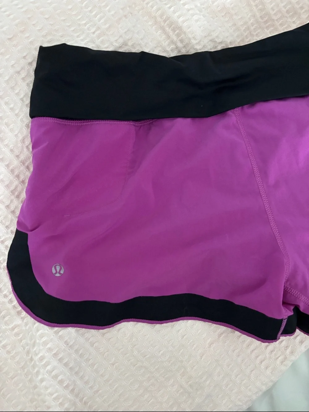 Lululemon - Picture 2 of 3
